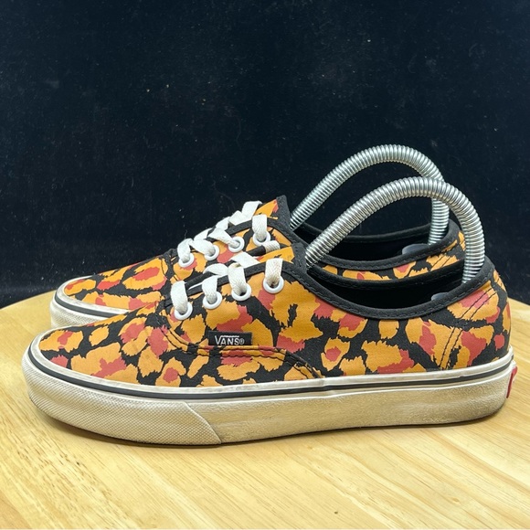 Vans Classic Lace Up Orange/Black Animal Print Women’s Size 6.5 - Picture 6 of 10